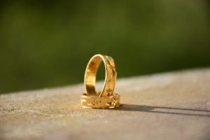 custom gold ring